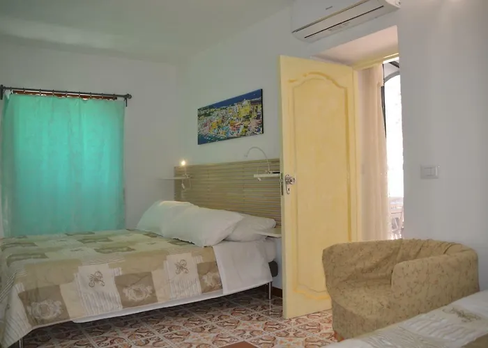 Alexa & Ella House * Positano